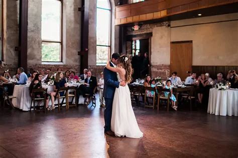 When Does the First Dance Happen at a Wedding: A Cultural and Ritual Exploration